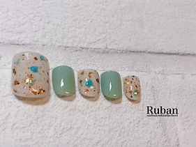 シンプルデザイン＋角質除去￥8800